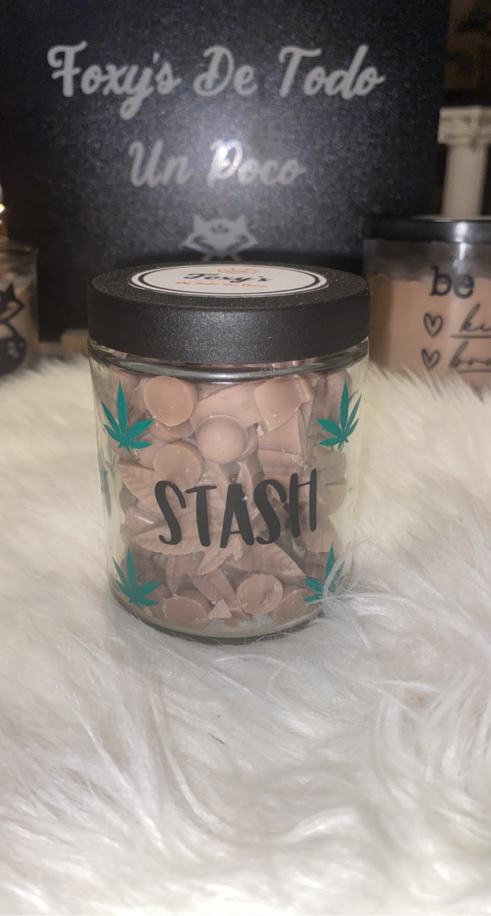 8oz "Stash" Glass Jar filled with Leaf shaped Scented Melts